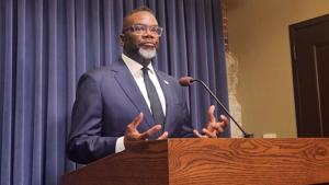 Chicago council, ‘starting to legislate,’ sends $16.7 billion budget to mayor