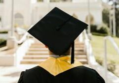 Report: First-generation college students graduate at lower rates