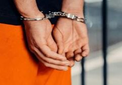 Illinois Quick Hits: Man charged with threatening ICE agents